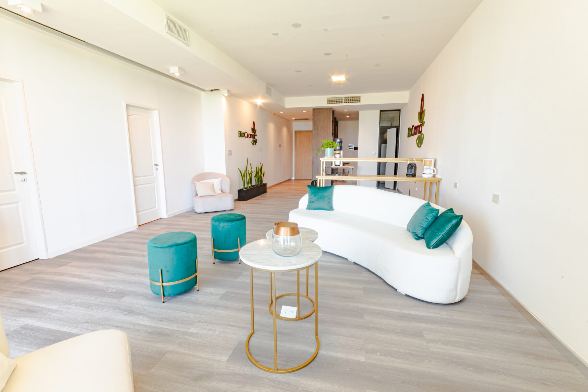 Recepción del centro médico BioCrono en Downtown Greenville